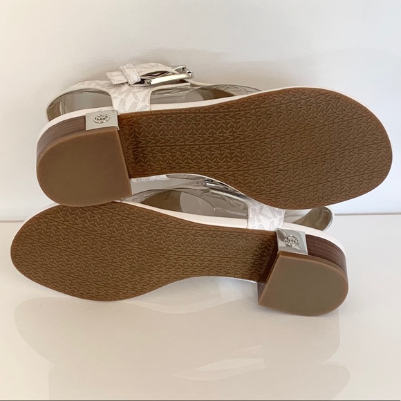 Michael Kors - Picture 9 of 10